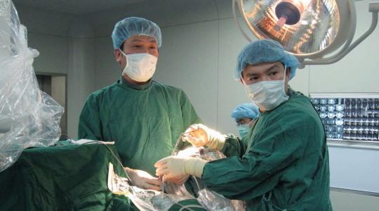 微创的椎间孔镜技术治疗腰腿痛